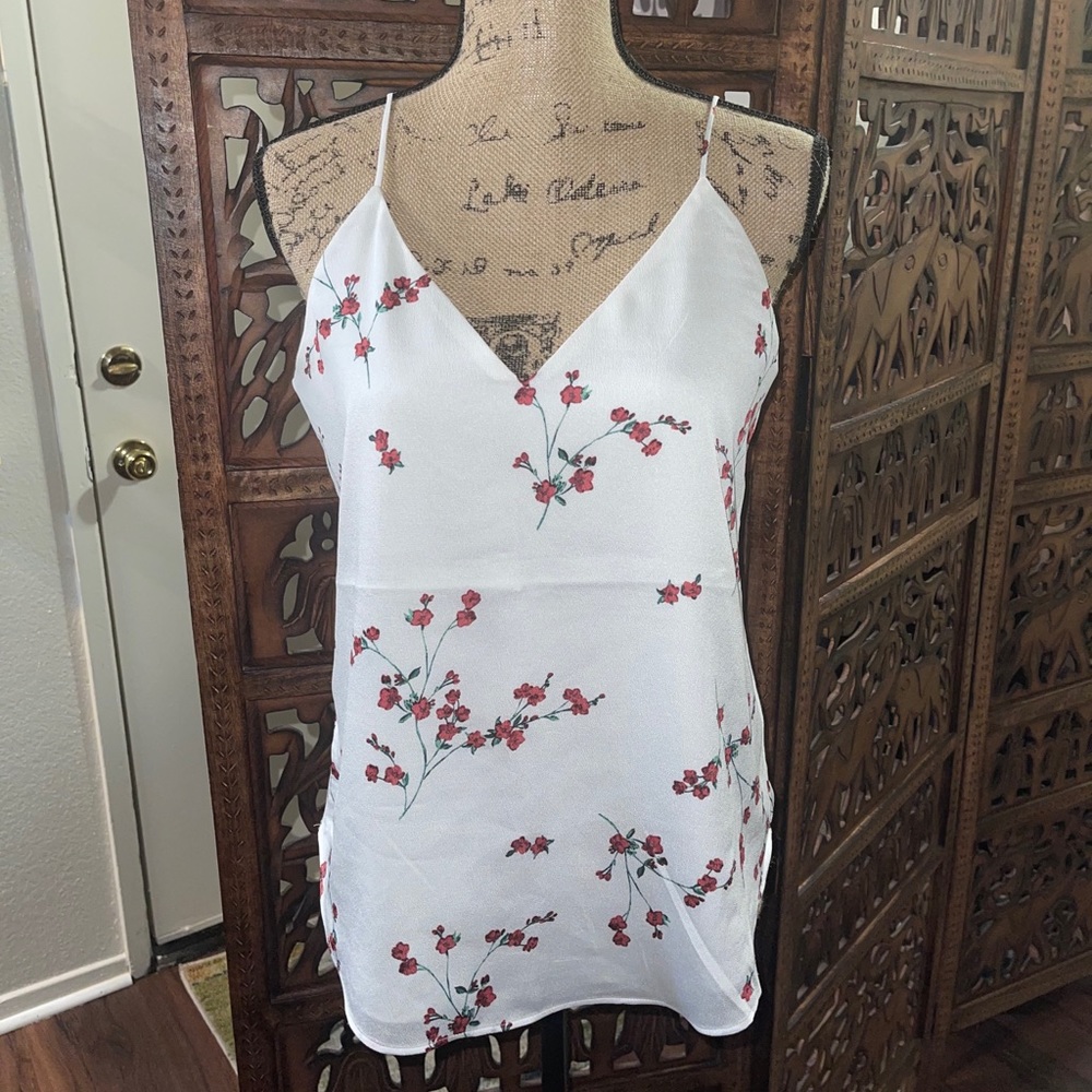 Express soft white floral
